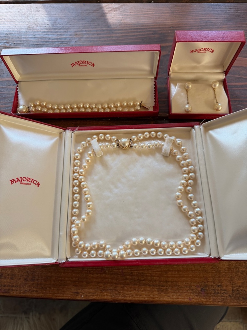 Vintage Majorca Ivory Pearl Necklace and Earrings Set